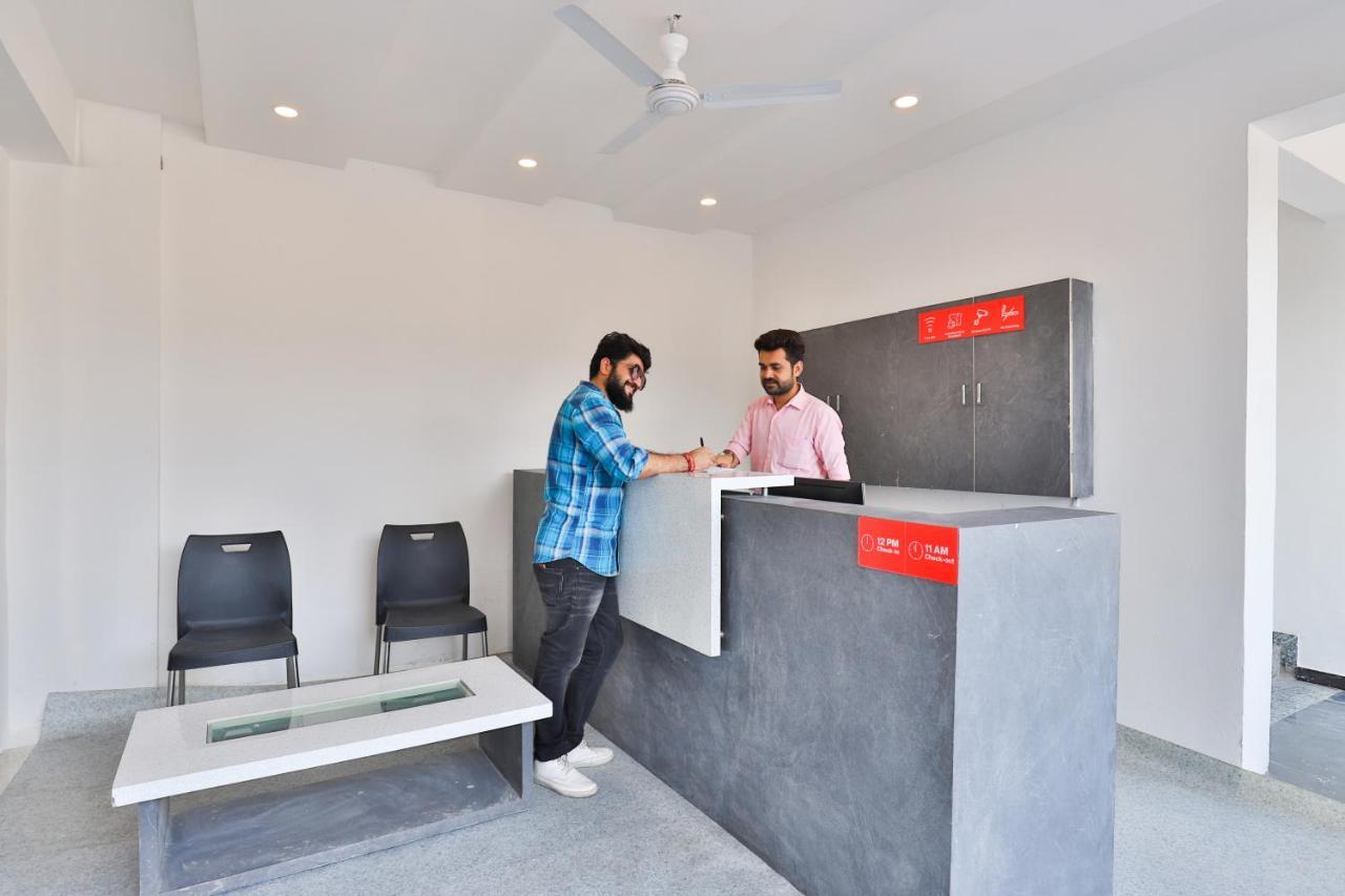 Nova Hotel New Crossroad Rajkot Dış mekan fotoğraf