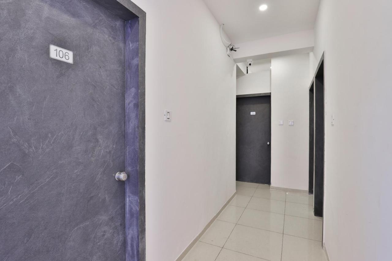 Nova Hotel New Crossroad Rajkot Dış mekan fotoğraf